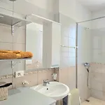 Le Petit 098 * Golem (Tirana)
