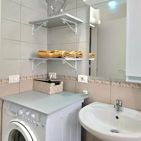 Le Petit 098 Apartament Golem (Tirana)