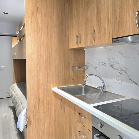 Le Petit 098 Apartment