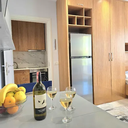 Le Petit 098 Apartment *