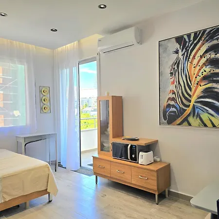 Le Petit 098 Apartment *